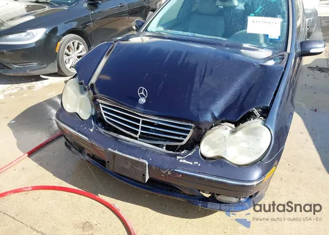 2007 Mercedes-Benz C 230 Sport from USA, damaged, VIN WDBRF52H77F917433